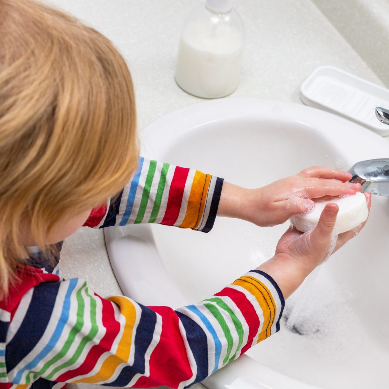 toc en niños y adolescentes