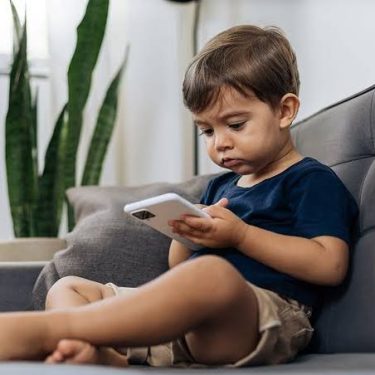 impacto de los vídeos cortos en el cerebro de los niños