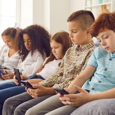 pantallas en adolescentes
